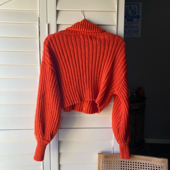 Urban Outfitters Turtleneck Cropped Sweater - Picture 2 of 3